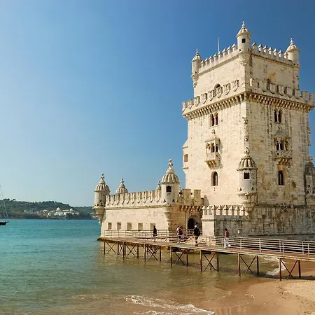 Hostel In Belem Hostel *